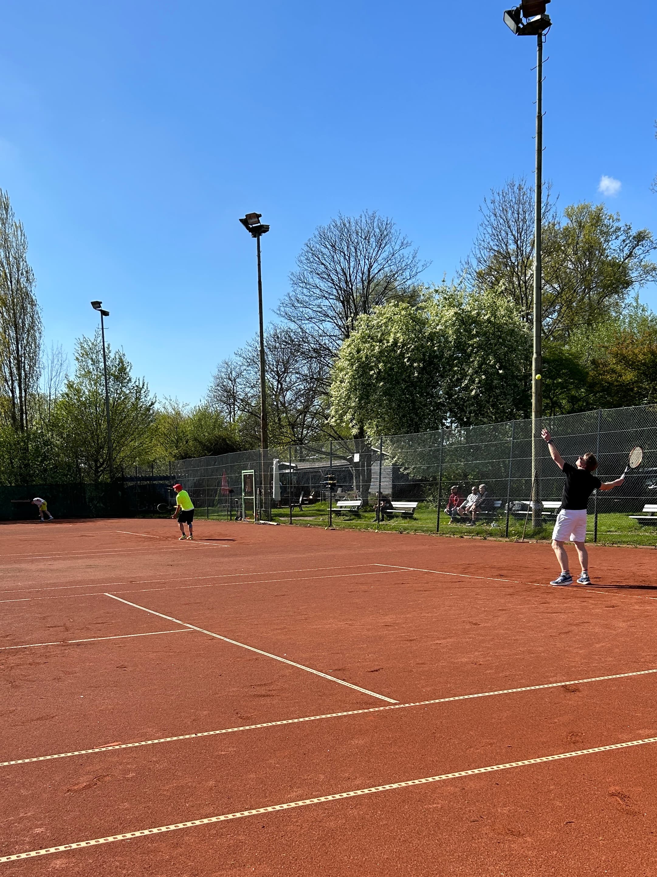 TSC Viktoria Wilhelmsburg e.V. - Freundliche Atmosphäre auf der Tennisanlage