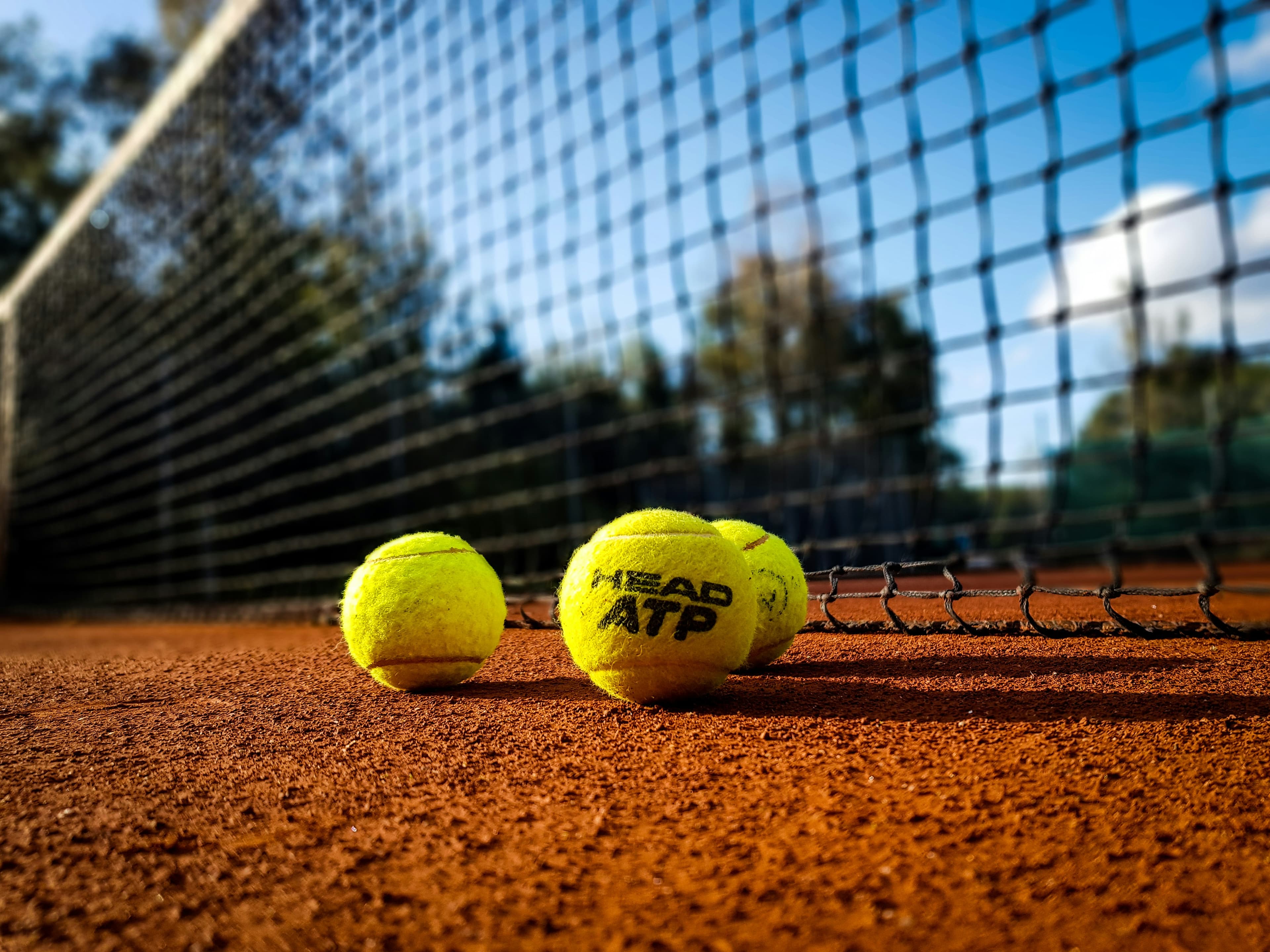Herren 40 weiter ungeschlagen: 8:1-Auswärtssieg beim TC Rolandsmühle